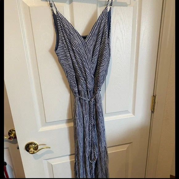 Lulu's Blue Striped Jumpsuit - Picture 6 of 8